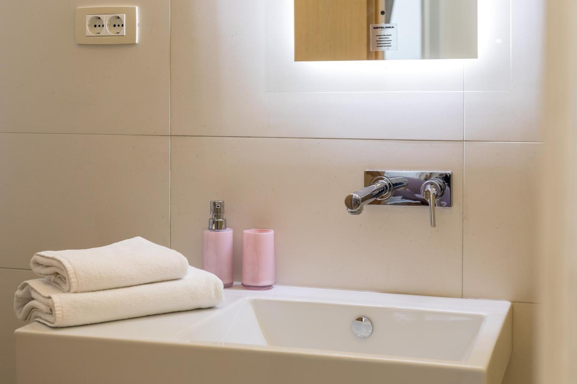 Maniva Old Town Luxury Rooms - Prime Spot By Riva Promenade Split Exteriér fotografie
